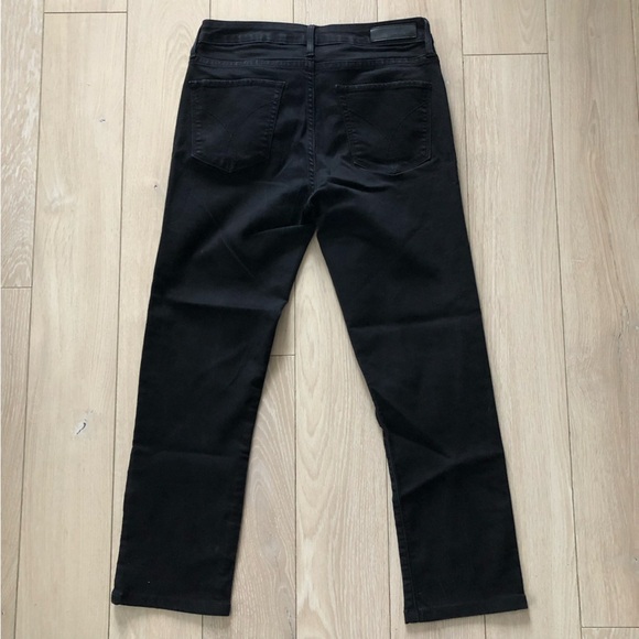 Calvin Klein Cropped Ultimate Skinny Jeans in Black Size 8 - Picture 4 of 13